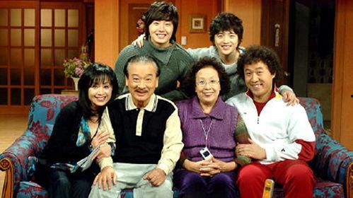 搞笑一家人扮演者,搞笑一家人幕后那些逗趣故事
